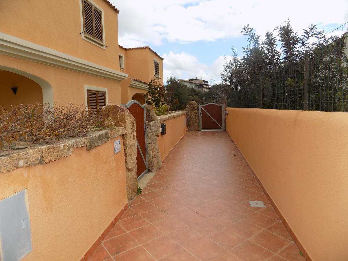 Aria Di Vacanza - Gelsi Olbia Kültér fotó