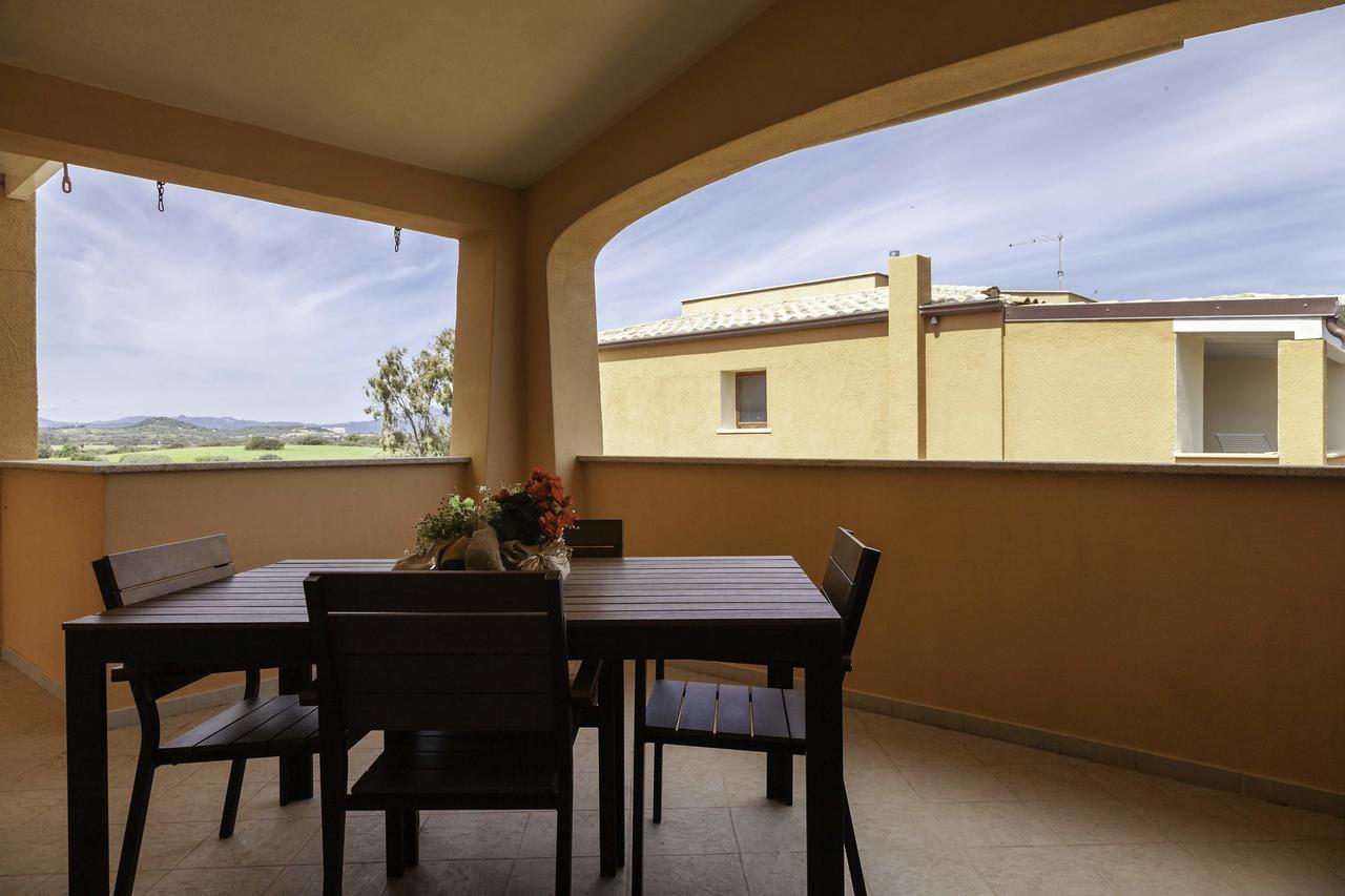 Aria Di Vacanza - Gelsi Olbia Kültér fotó